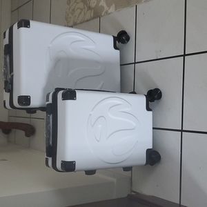 2 piece luggage set